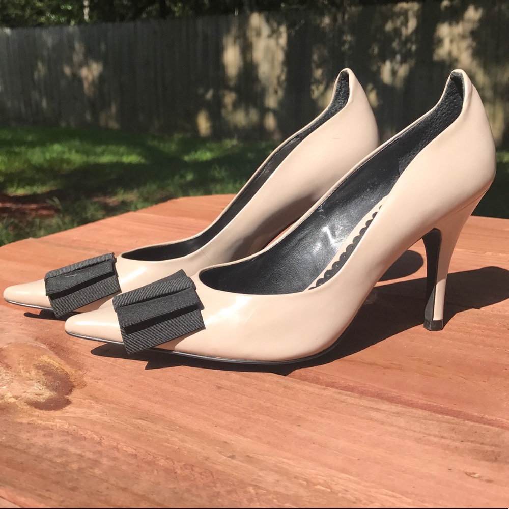 ✨HP🎉✨BCBG Paris Heels